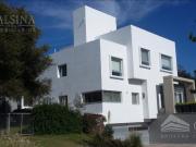 Casa en venta y alquiler, Lomas de la Carolina