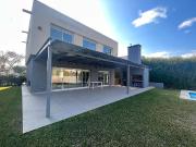 Casa en Venta y Alquiler Los Lagos Nordelta