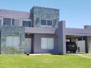 Casa en Venta y Alquiler Temporal en Costa Esmeralda...