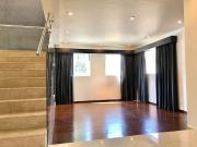 Casa en VENTA y RENTA adentro de Lomas Country con...