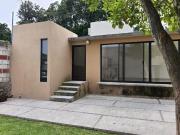 Casa en venta y renta en Acapatzingo, Cuernavaca, Morelos