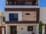 Casa en Venta y Renta en Altos Juriquilla, Querétaro,...