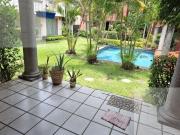 CASA EN VENTA Y RENTA EN CUERNAVACA, A UNA CUADRA DEL...
