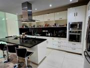 Casa en venta y renta en Cumbres Mediterraneo,...