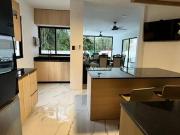 Casa en venta y renta en el Club de Golf La Ceiba,...