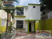 CASA EN VENTA Y RENTA, EN LA COL. SANTA RITA