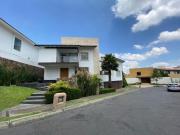 CASA EN VENTA Y RENTA EN LOMAS COUNTRY