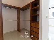 CASA EN VENTA Y RENTA EN RESIDENCIAL VIA CUMBRES