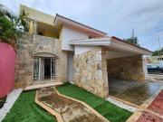 Casa en Venta y Renta Equipada en Monterreal de 2 plantas