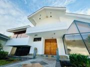 Casa en venta y renta ideal para vivienda o negocio...
