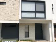 Casa en VENTA y RENTA ubicada en Cumbres residencial,...