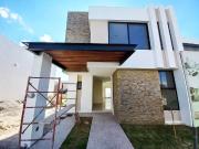 CASA EN VENTA ZANA ENTORNO RESIDENCIAL CELAYA