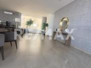 CASA EN VENTA ZIBATA FRENTE A LA ANAHUAC