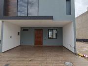 Casa en Venta Zimalta Residencial con Terraza