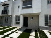 CASA EN VENTA ZONA DEL MAYORAZGO, AL SUR DE LA CD DE...