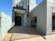 Casa en Venta Zona Dorada, Privada Villas San Ángel,...