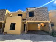 CASA EN VENTA, ZONA DORADA, SOBRE AV. FAJA DE ORO,... CASA EN VENTA, ZONA DORADA, SOBRE AV. FAJA DE ORO,...