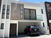 Casa en Venta, Zona Esmeralda, 3 Recámaras