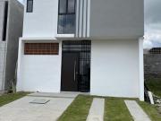 CASA EN VENTA ZONA NORTE SALIDA A COMALA DOS PLANTAS...