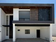 Casa en Venta Zona Norte Viñedos Con Amenidades
