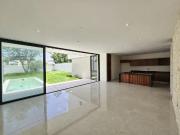 Casa en venta zona residencial cholul merida