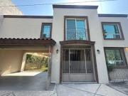 CASA EN VENTA ZONA SUR DE MONTERREY Colonia Balcones de...
