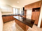 CASA EN VENTA ZONA SUR GALERÍAS SANTA ANITA