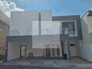 Casa en venta Zona Uro Laderas