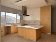 CASA EN VENTA ZONA VALLES CANTERA FRENTE A PARQUE CON...