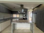 CASA EN VENTA/RENTA EN ARCO DE PIEDRA, JURICA. 4