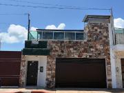 CASA EN VENTA/RENTA SANTA RITA