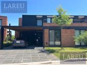 Casa en Vilhas Golf. Estancias del Pilar