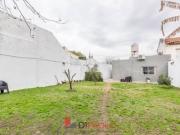 Venta casa 5 ambientes con jardin en Villa Bosch