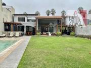 CASA EN VILLA CON PISCINA Y JARDÍN CERCA AL MALECON...