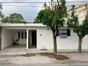 Casa en Villa de Álvarez, por San Isidro