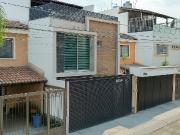 Casa en Villa de Los Belenes, Zapopan a Unas Cuadras del...