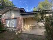 Casa en Villa Elisa a reciclar o demoler sobre dos...