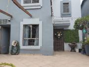 Casa en Villa Fontana