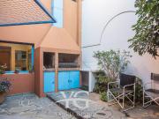 Casa en villa Gral Mitre con cochera y jardin con parrilla