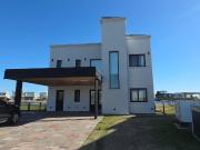 Casa en Villalobos con vista a la laguna
