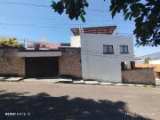 Casa en Vista Bella con jardin, depto de visitas y...