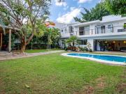 CASA EN VISTA HERMOSA, FRACC LEÑEROS CON ALBERCA PROPIA...