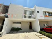 Casa en vneta, Las Grullas Sur