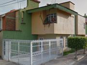CASA EN ZAMORA ESQUINA CON C. MIGUEL SILVA