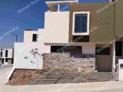 CASA EN ZONA ALTOZANO MORELIA