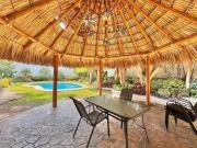 CASA EN ZONA DORADA EN VENTA DENTRO DE CONDOMINIO CON...