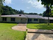 CASA EN ZONA EXCLUSIVA DE UN SOLO NIVEL EN PRIVADA !RENTA¡