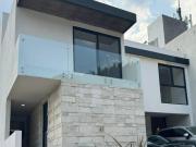 Casa en zona norte de Cuernavaca, a unos pasos de la...