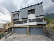 Casa en Zona Residencial de Monterrey | Precio Especial