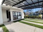 CASA ROBLE EN VENTA A ESTRENAR! A 15 MINUTOS DE AEROPUERTO